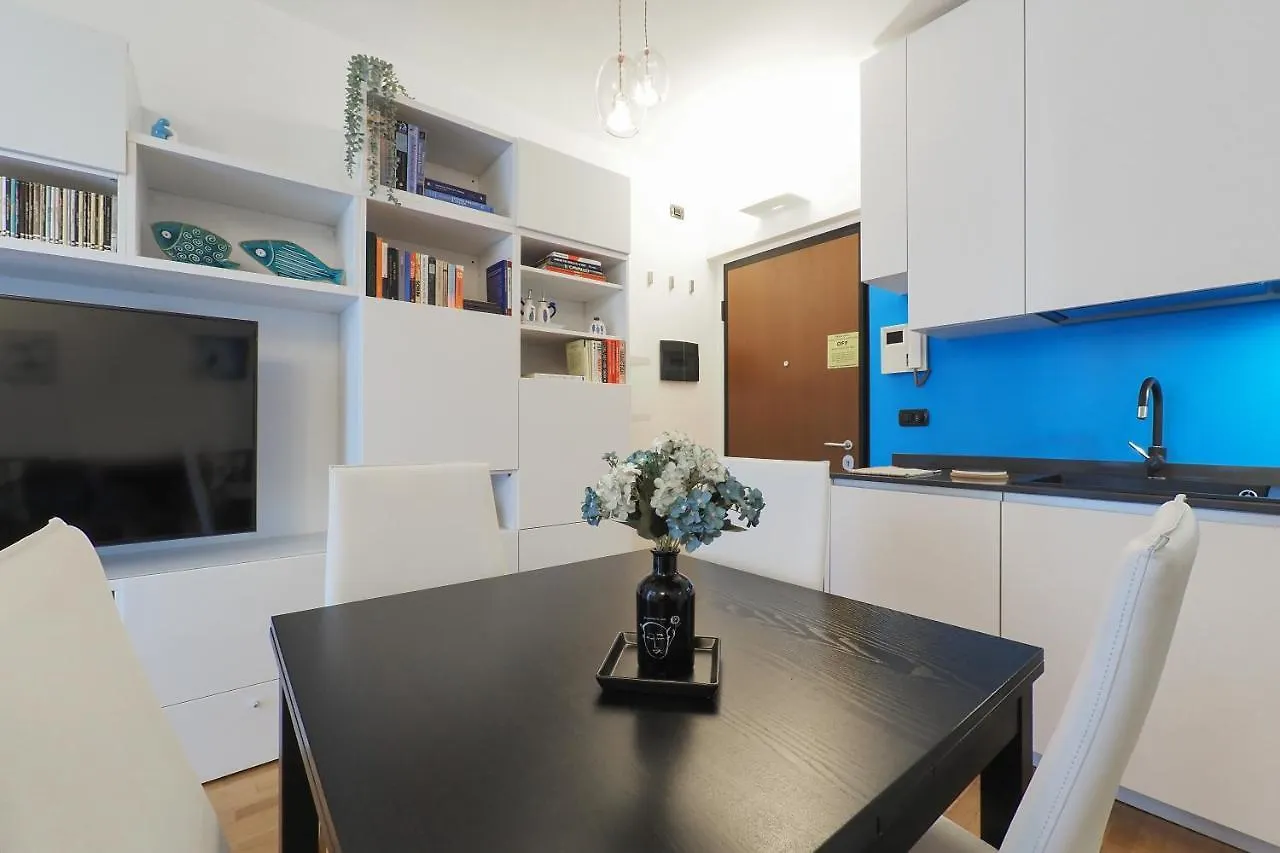 Primopiano - Eraclito Apartman Milánó
