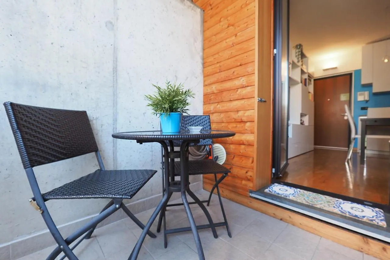 Primopiano - Eraclito Apartman Milánó