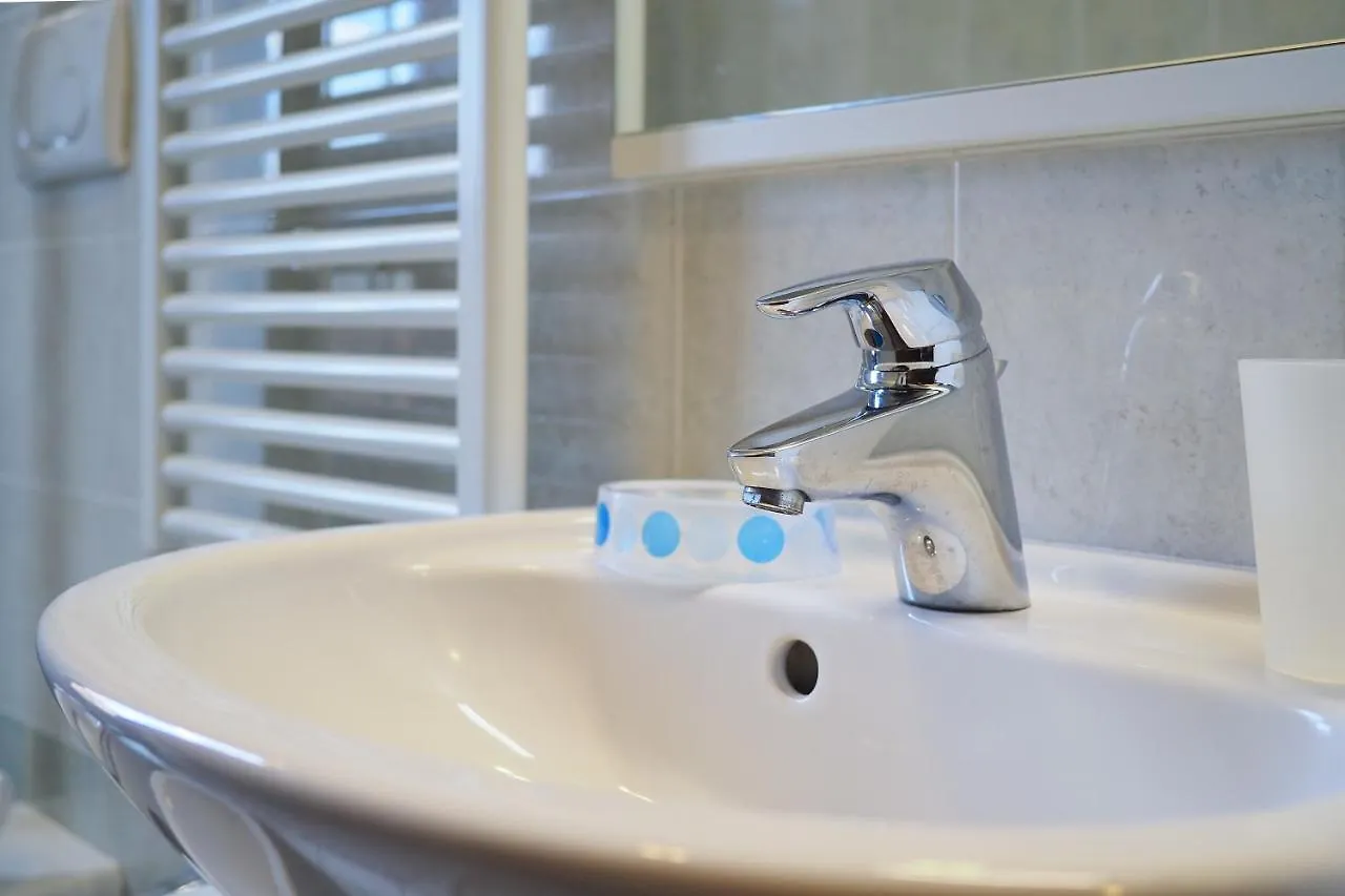 Primopiano - Eraclito Apartman Milánó
